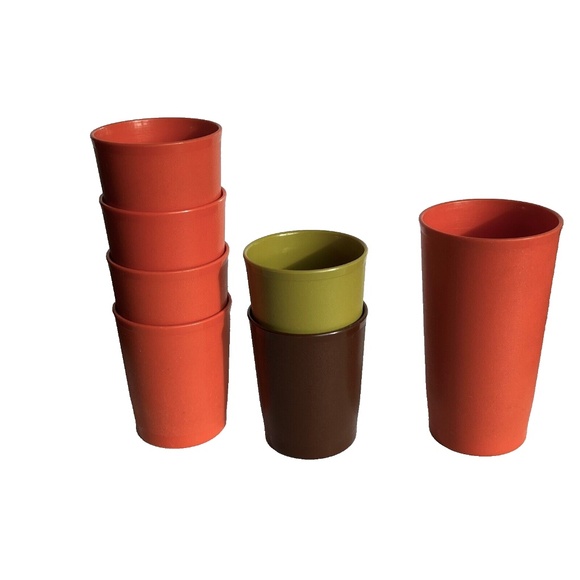Lot of 7 Tupperware 6 oz Plastic Glasses Tumblers Fall Earth Colours Vintage - Picture 2 of 4